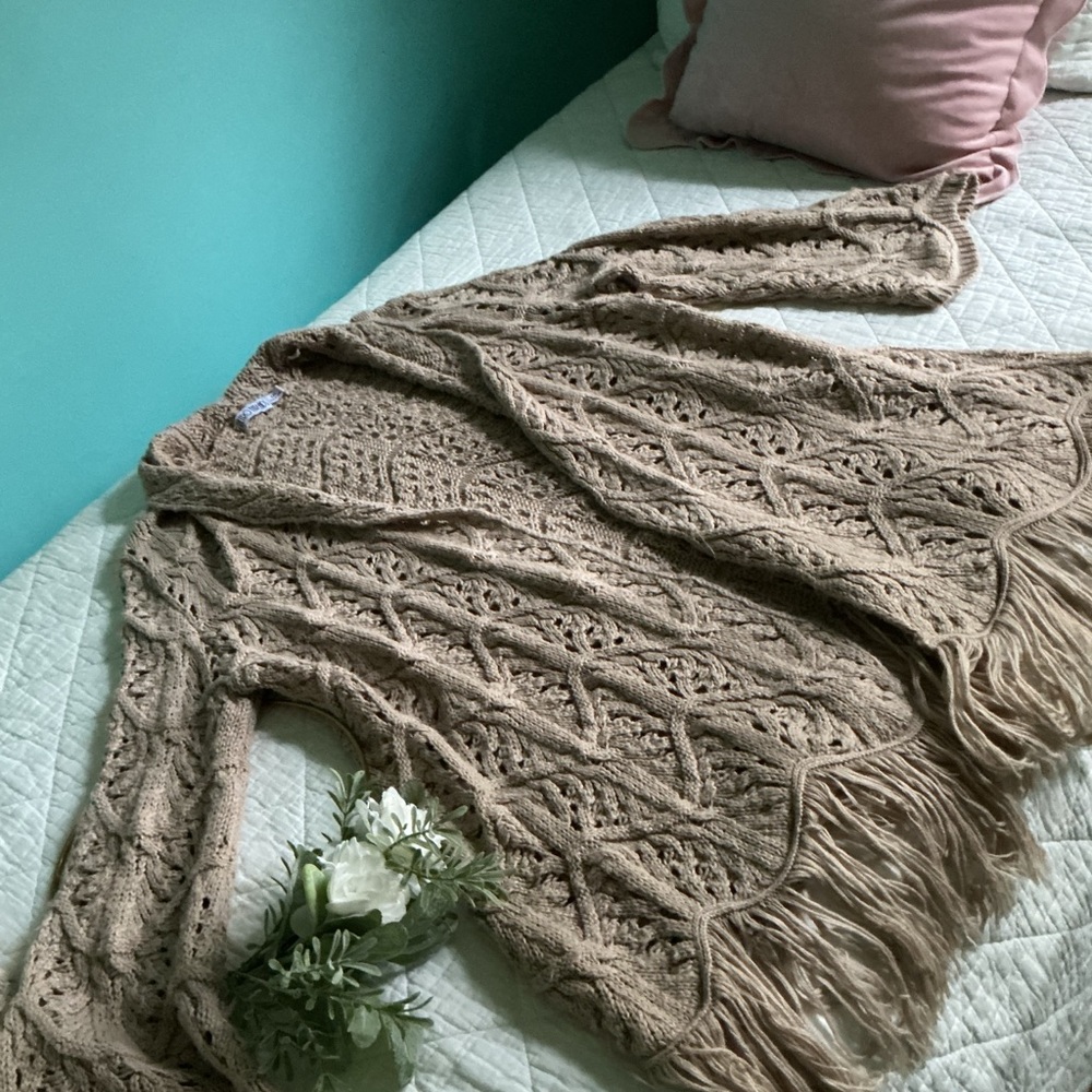 Retro Threads Crochet Sweater - Picture 3 of 11